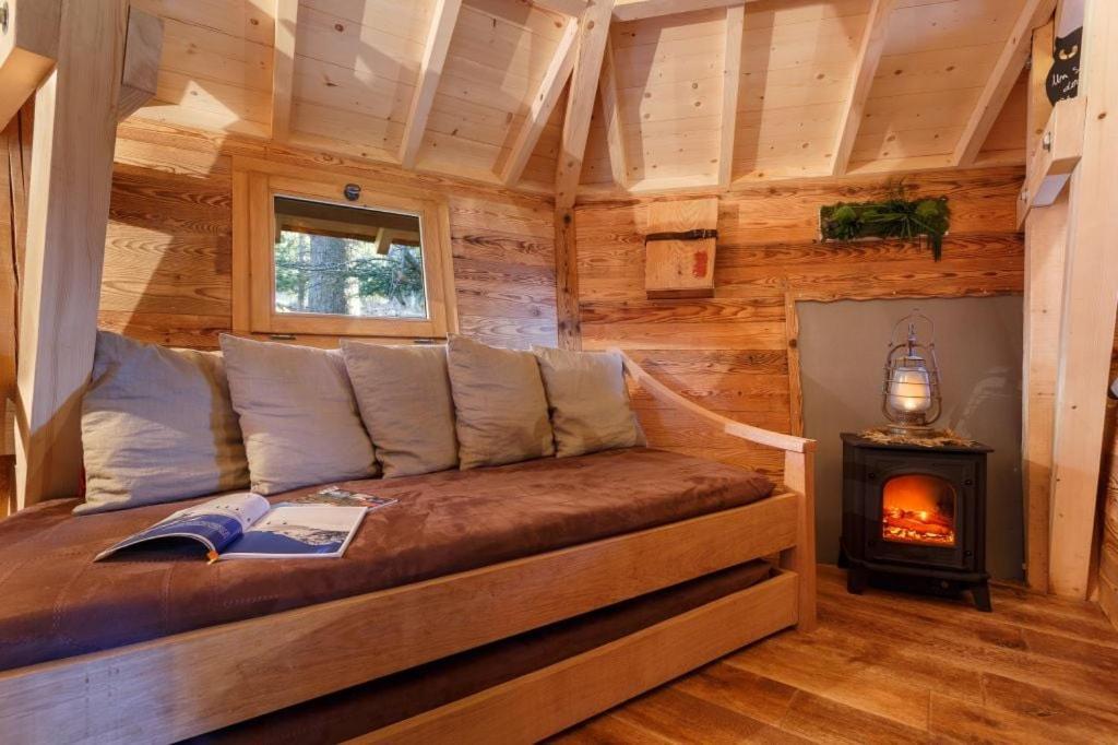 Cabanes Chartreuse Insolite - Cabane "La Bordee" แซ็ง-ปิแอร์-เดอ-ชาร์ตรูส ภายนอก รูปภาพ